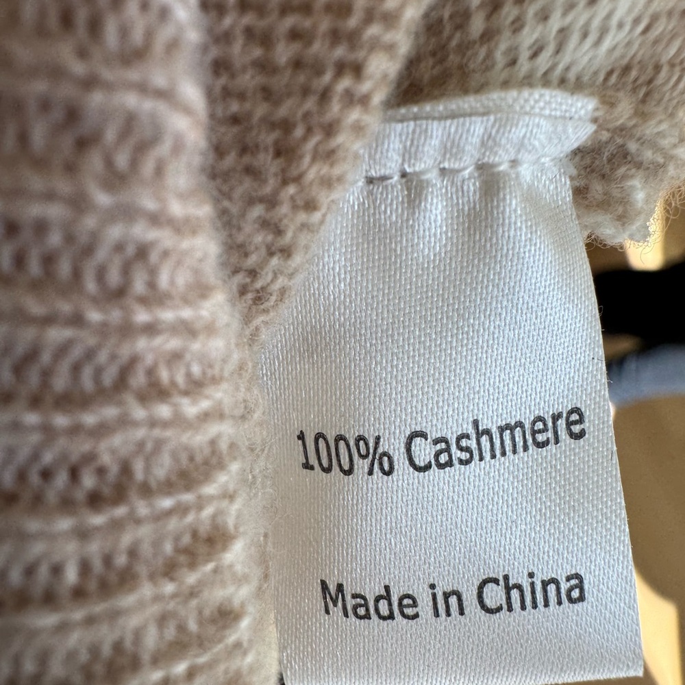 La Ligne 100% Cashmere Sweater Beige Oatmeal and Cream Off White Color. Small - Picture 4 of 6